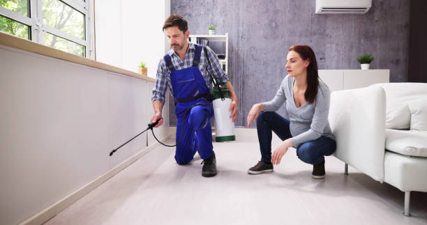 Best Pest Control for Multi-Family Homes  in Ferry Pass, FL